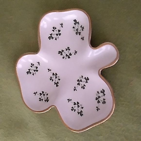 VTG Carrigaline Pottery Shamrocks Clover Dish Gold Trim Cork Ireland - Picture 1 of 5